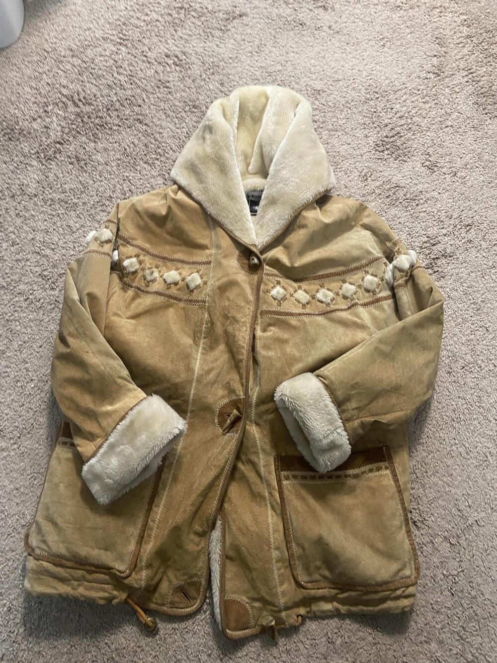 Outer Town Coat Womens Medium Beige Faux Shearling Toggle Fur Trim Warm